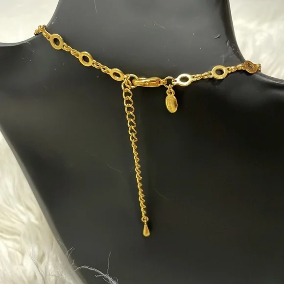 Joan Rivers Jewelry - Picture 4 of 5